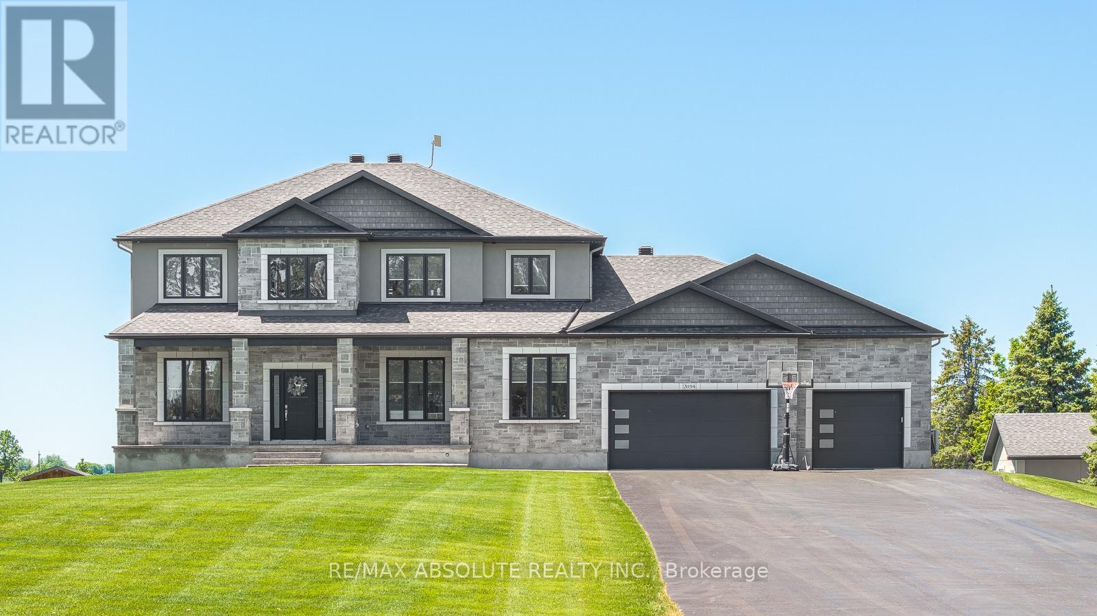 3194 Steeple Hill Crescent, Ottawa, Ontario  K1A 2Z0 - Photo 3 - X13546558