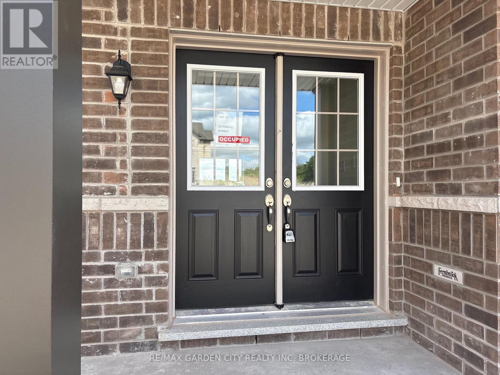 31 Postill Street, Brant, Ontario  N3L 0R4 - Photo 2 - X13546488