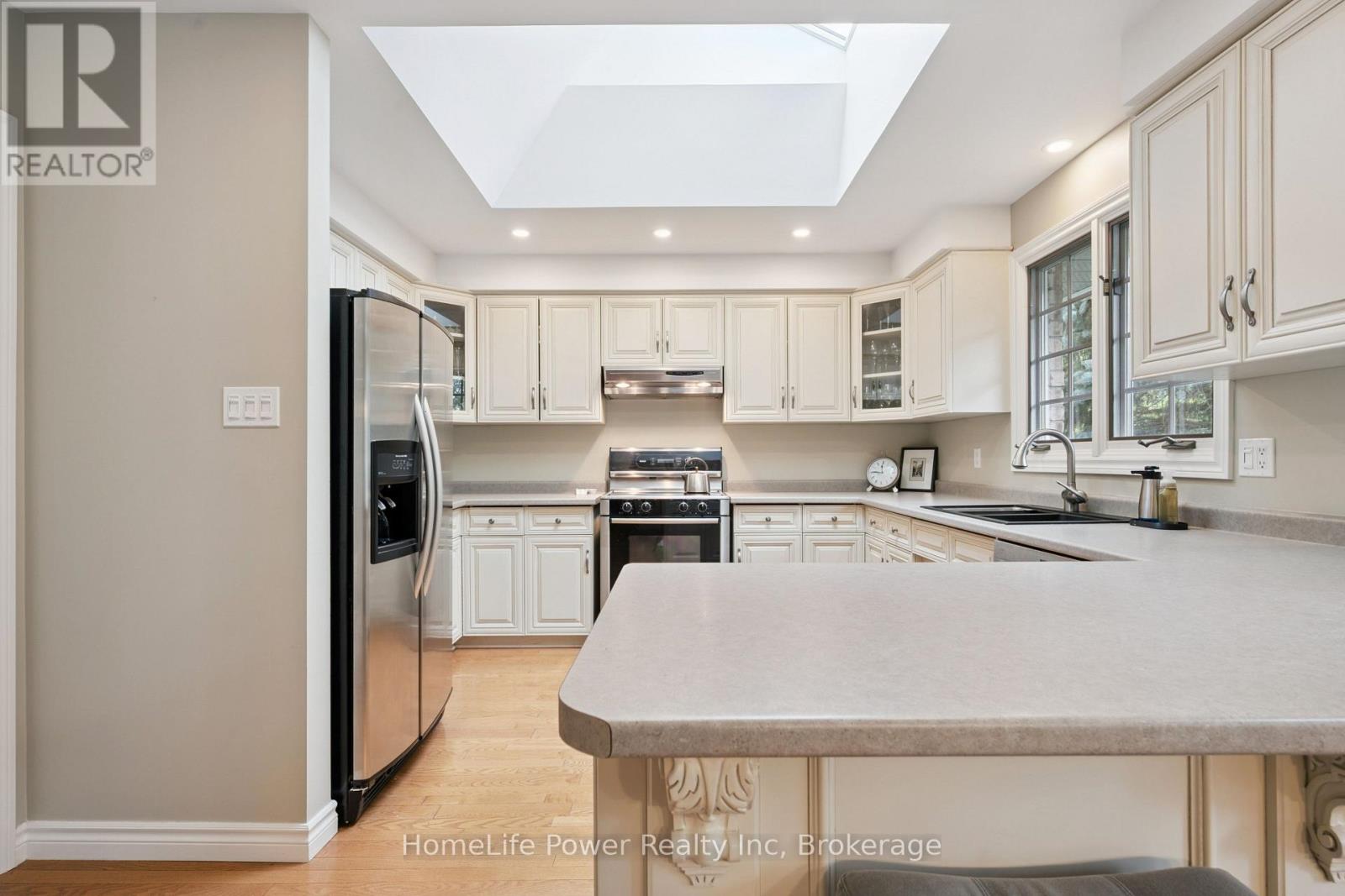 8 Robin Road, Guelph, Ontario  N1L 1A7 - Photo 16 - X13546568
