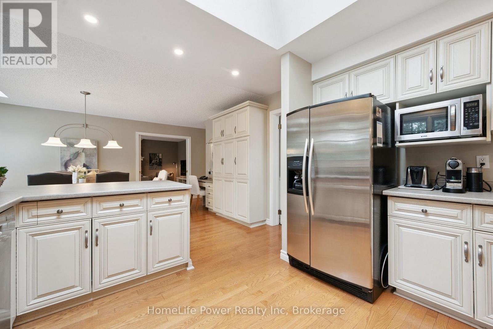 8 Robin Road, Guelph, Ontario  N1L 1A7 - Photo 20 - X13546568