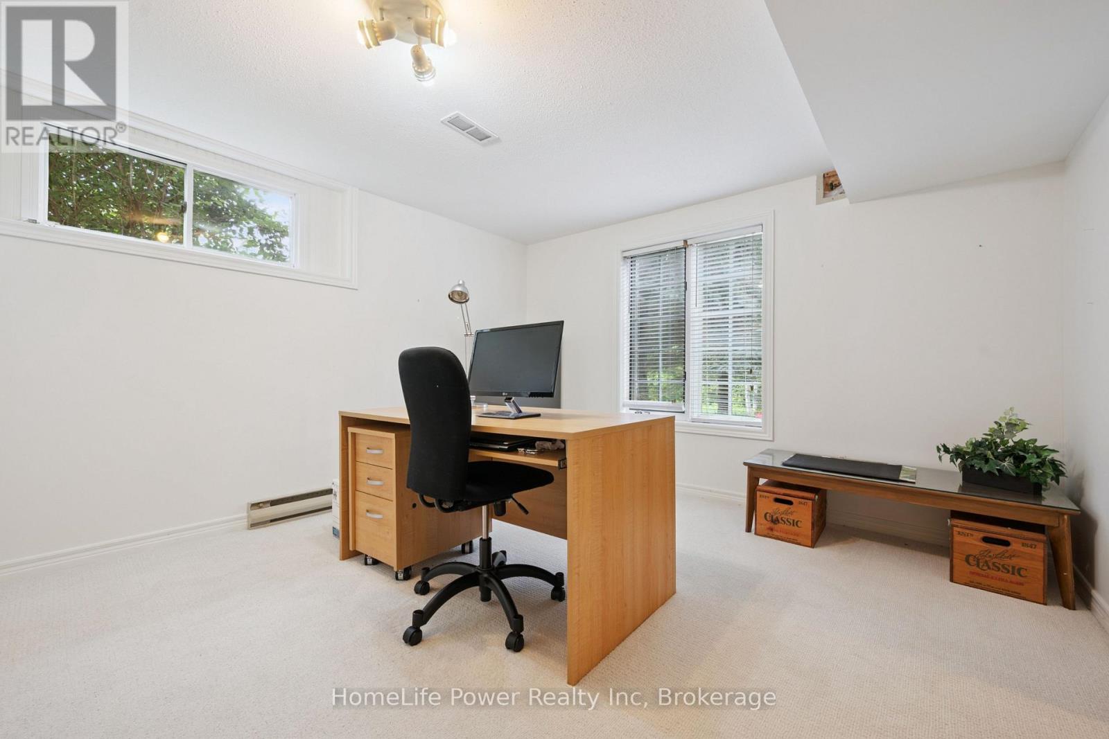 8 Robin Road, Guelph, Ontario  N1L 1A7 - Photo 42 - X13546568