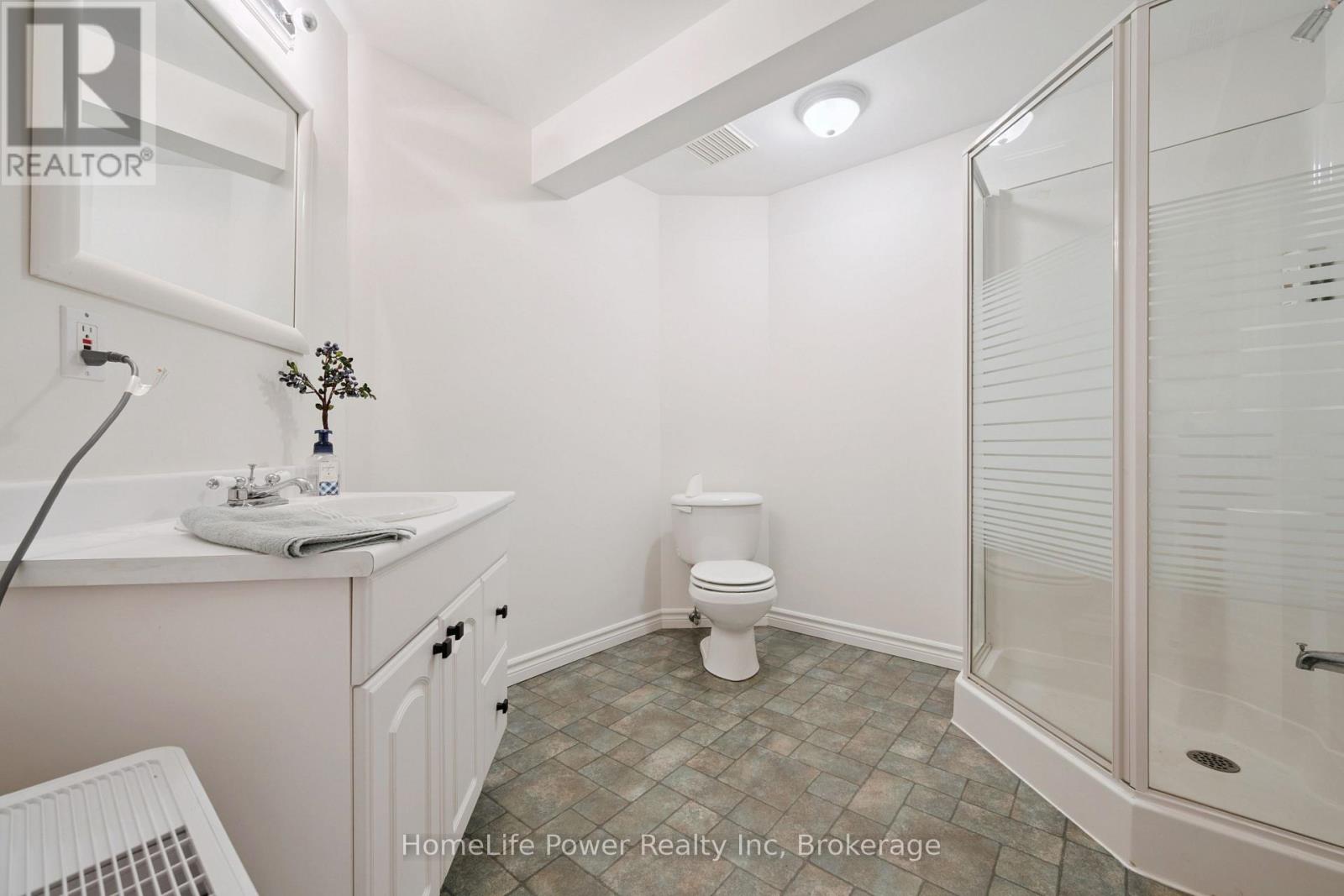 8 Robin Road, Guelph, Ontario  N1L 1A7 - Photo 43 - X13546568