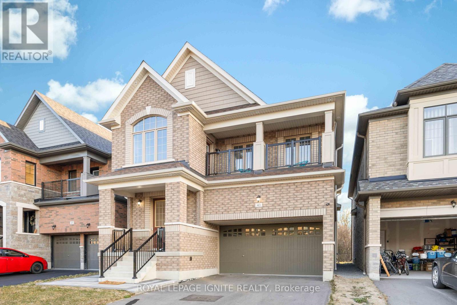 43 Swordfish Drive, Whitby, Ontario L1P 0K7 - Photo 2 - E13546474