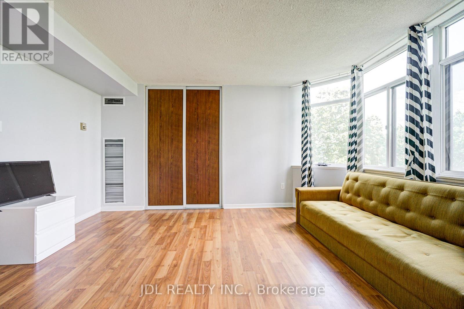 410 - 88 Alton Towers Circle, Toronto, Ontario  M1V 5C5 - Photo 24 - E13546504