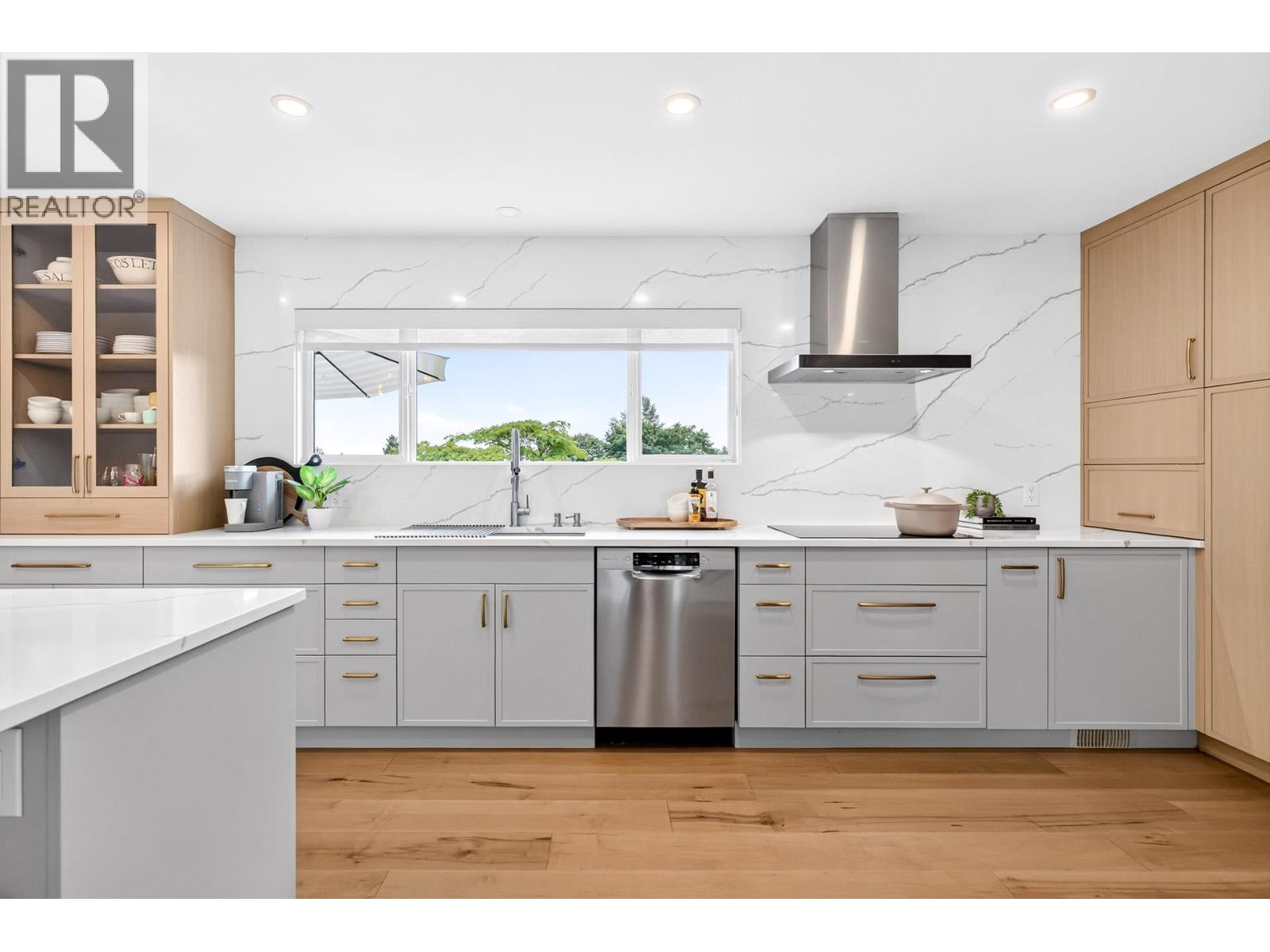 1110 BARBERRY PLACE, Port Moody, British Columbia