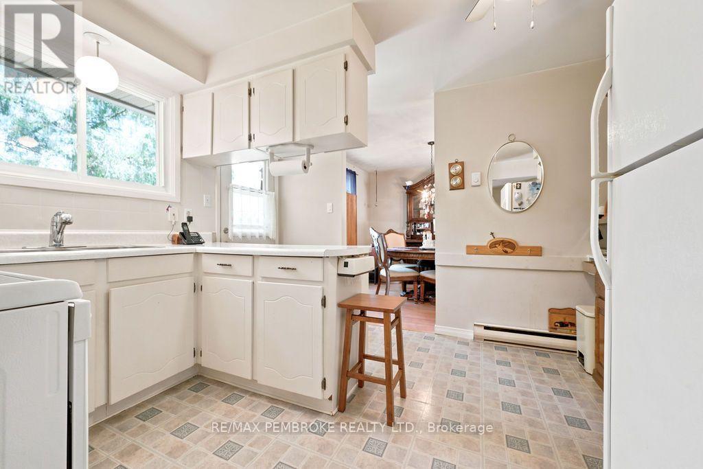 1656 Beachburg Road, Whitewater Region, Ontario  K0J 1C0 - Photo 19 - X13546500