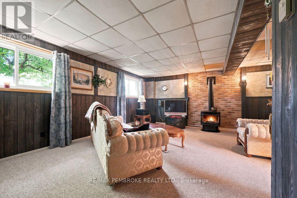 1656 Beachburg Road, Whitewater Region, Ontario  K0J 1C0 - Photo 30 - X13546500