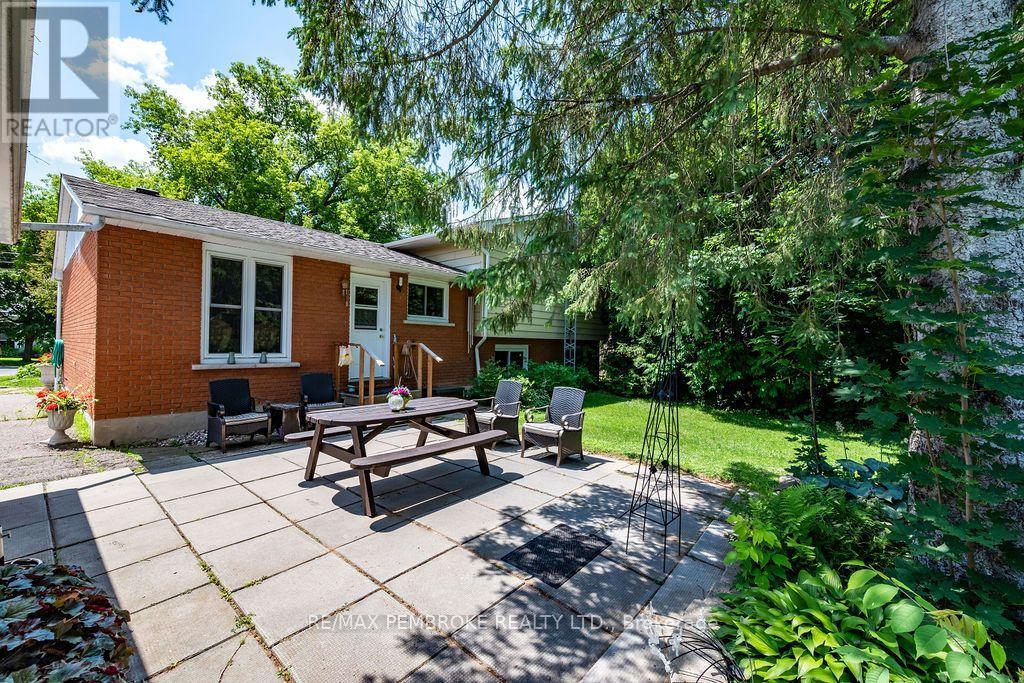 1656 Beachburg Road, Whitewater Region, Ontario  K0J 1C0 - Photo 34 - X13546500