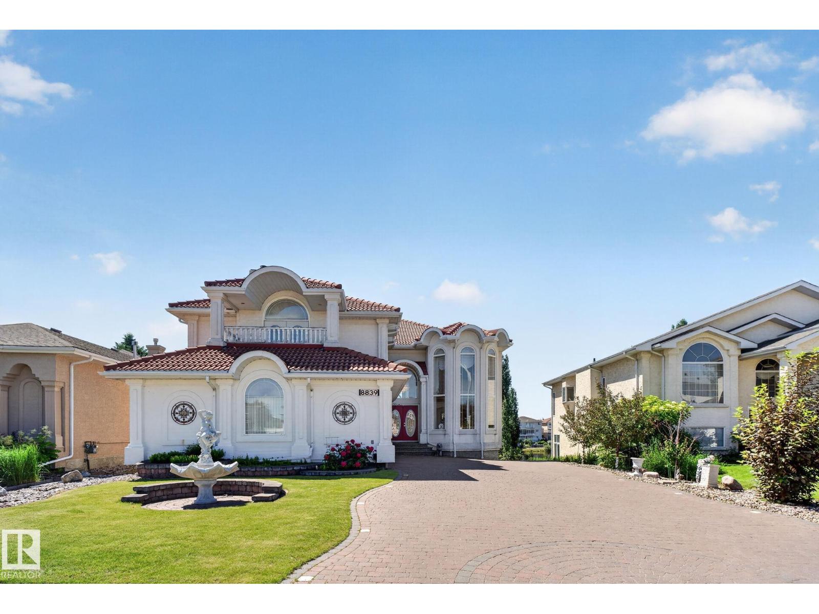 8839 158 AV NW, Edmonton, Alberta