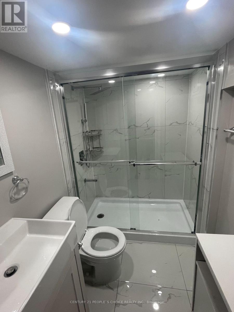 Bsmt - 358 Kingsbridge Garden Circle, Mississauga, Ontario  L5R 1K8 - Photo 11 - W13546518