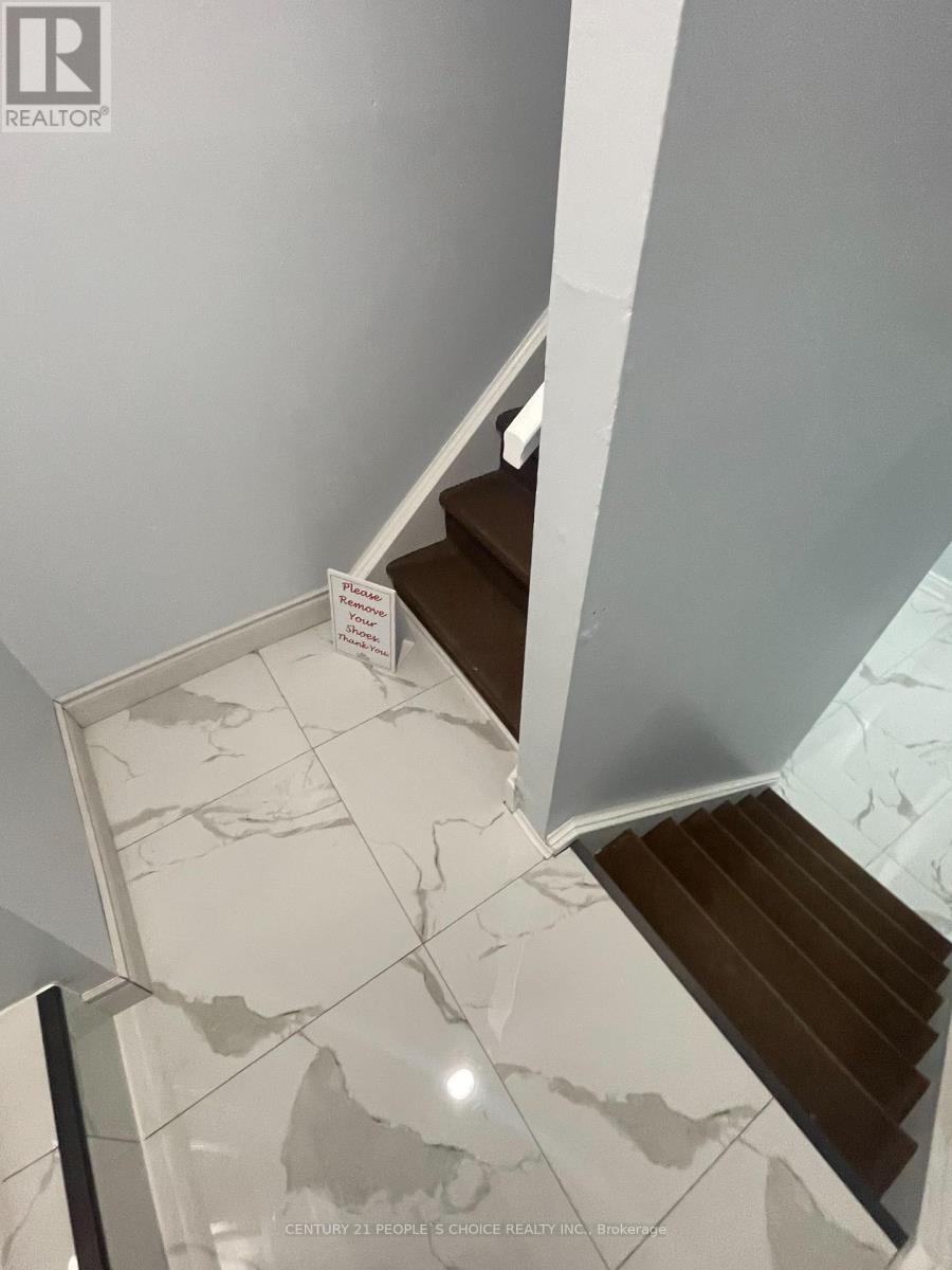 Bsmt - 358 Kingsbridge Garden Circle, Mississauga, Ontario  L5R 1K8 - Photo 5 - W13546518