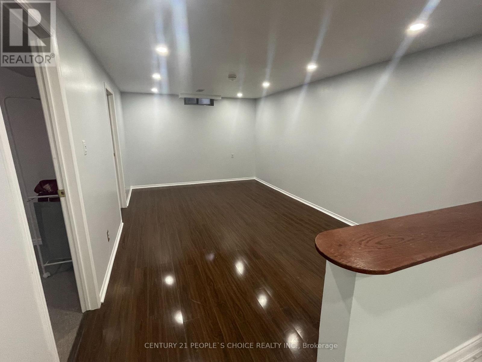 Bsmt - 358 Kingsbridge Garden Circle, Mississauga, Ontario  L5R 1K8 - Photo 6 - W13546518