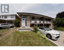 8 RICHGROVE DRIVE, Toronto, Ontario