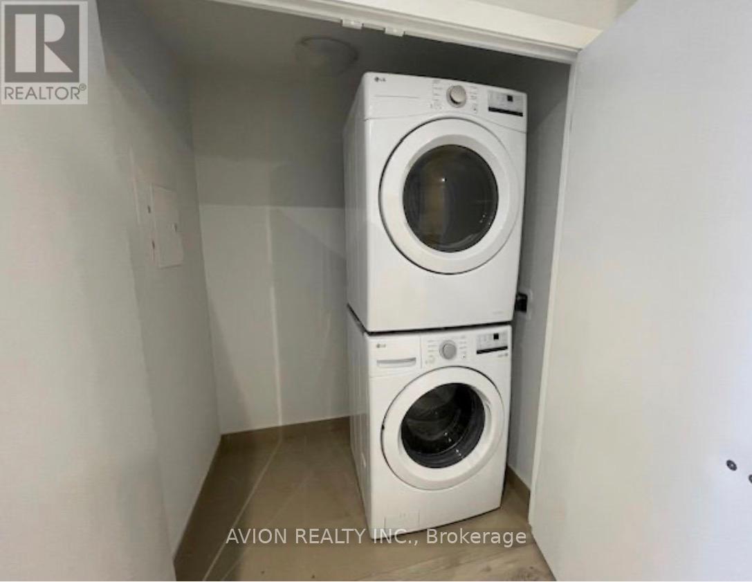 1805 - 430 Square One Drive, Mississauga, Ontario  L5B 0L6 - Photo 6 - W13546532