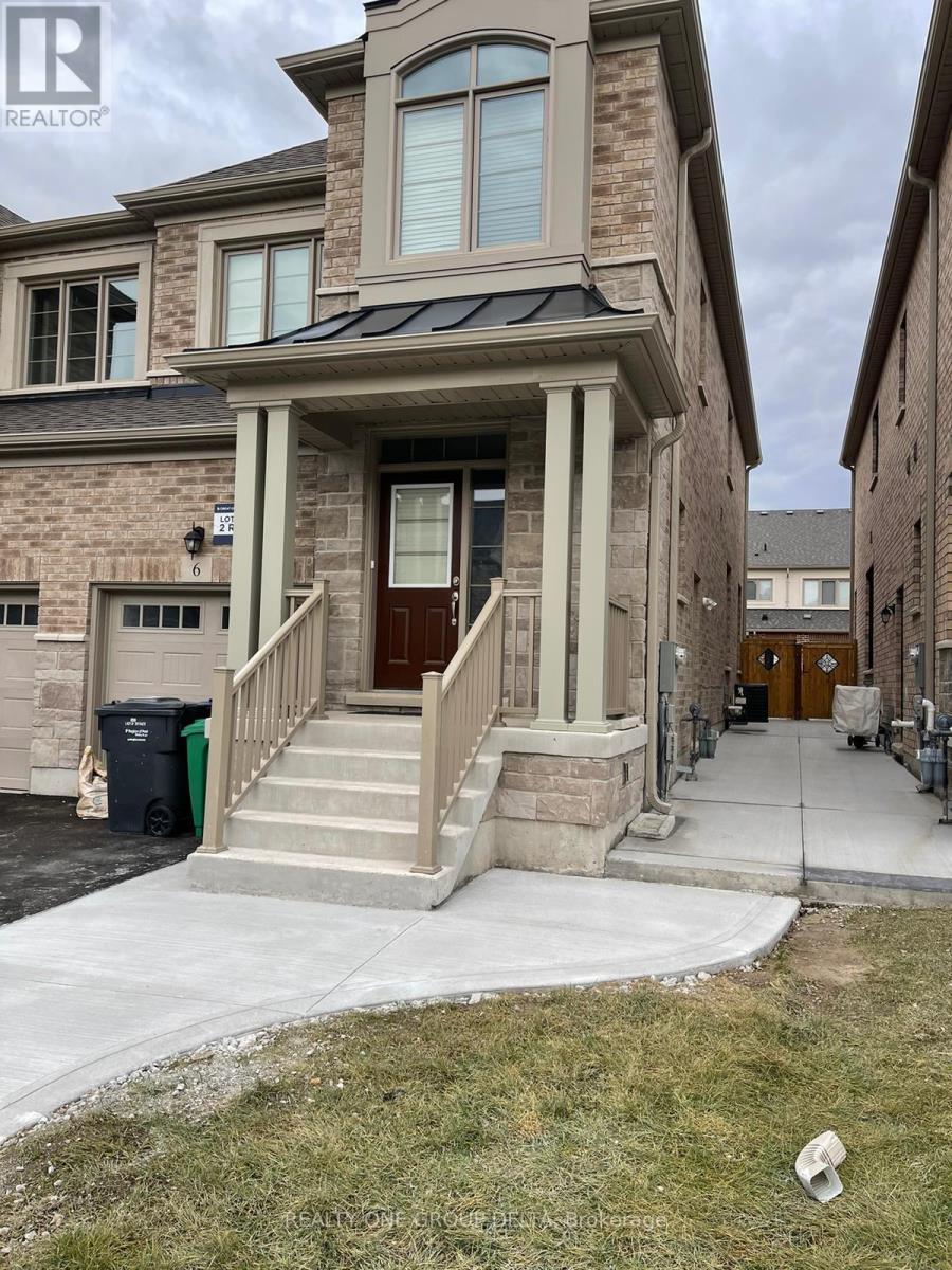 6 Quinton (Lower) Ridge, Brampton, Ontario L6Y 0E3 - Photo 2 - W13546536