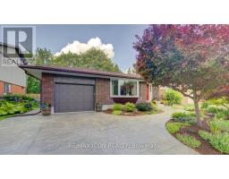 93 BRIARGATE DRIVE, Kitchener, Ontario