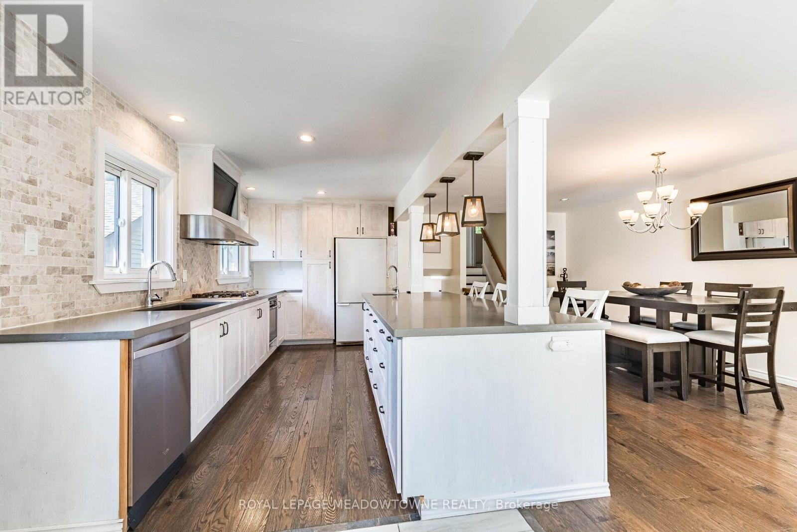 56 Sutter Avenue, Brampton, Ontario  L6Z 1G7 - Photo 6 - W13546292