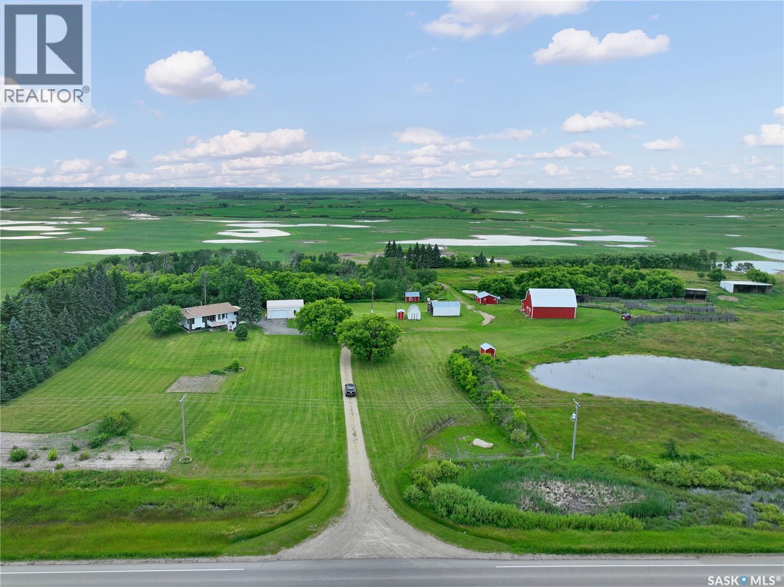Red Barn #9 Acreage, Fertile Belt Rm No. 183, Saskatchewan