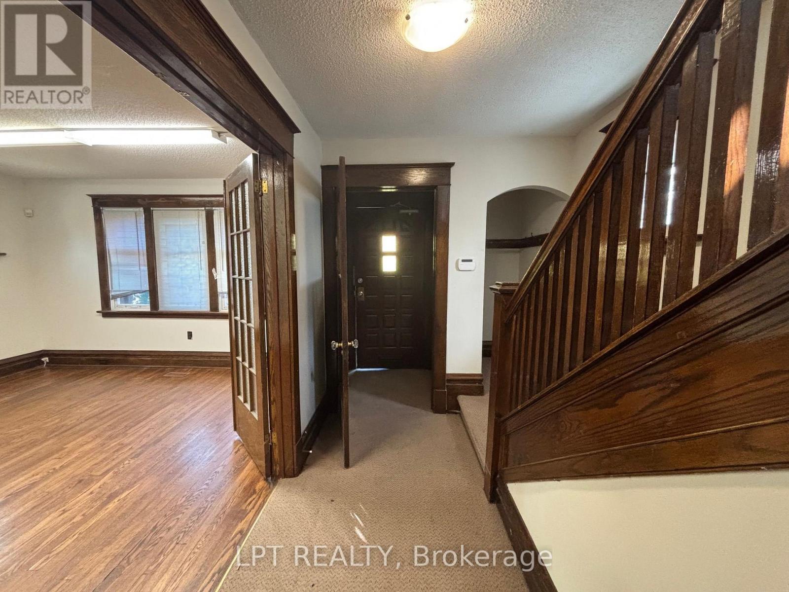 322 Waverley Street, Ottawa, Ontario K2P 0W3 - Photo 3 - X13541228