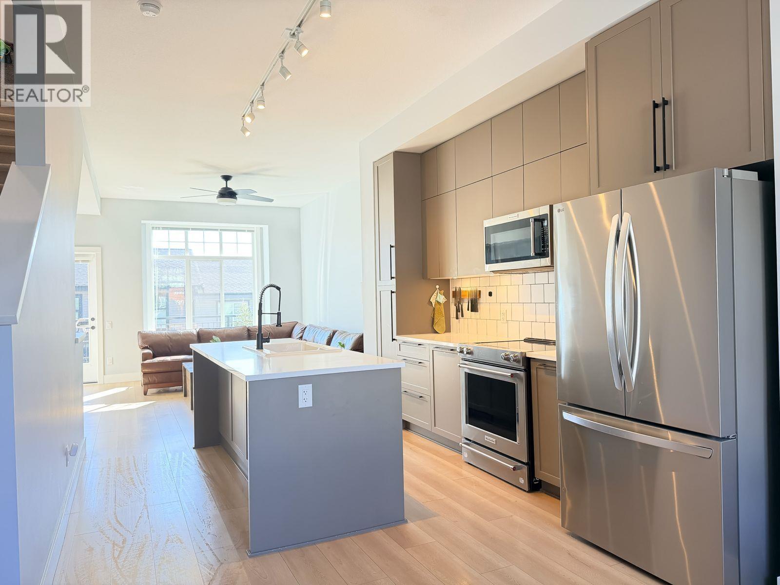 43 3552 Victoria Drive, Coquitlam, British Columbia  V3C 3V4 - Photo 6 - R3144881