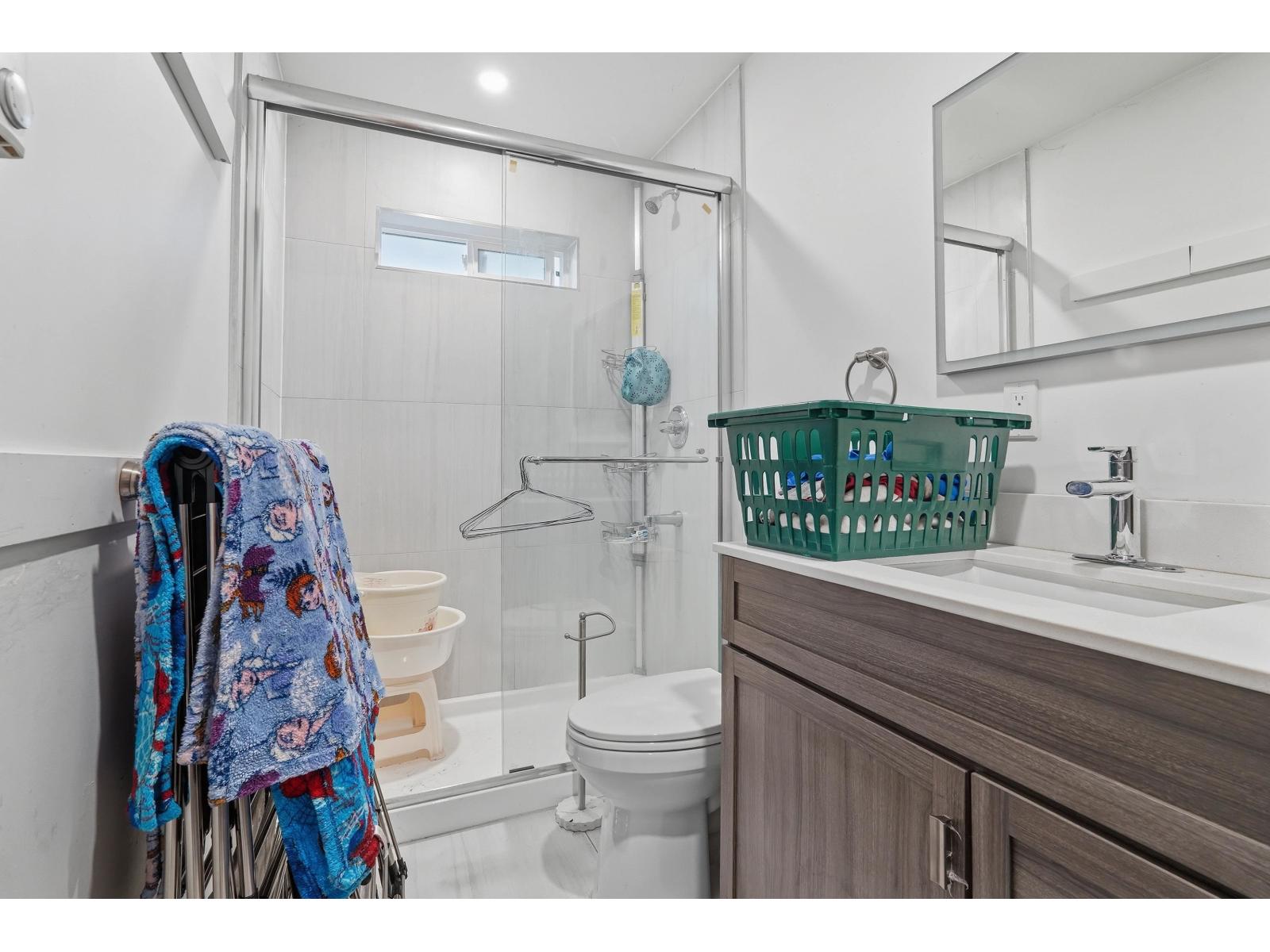 17886 59a Avenue, Surrey, British Columbia  V3S 1R1 - Photo 8 - R3144247