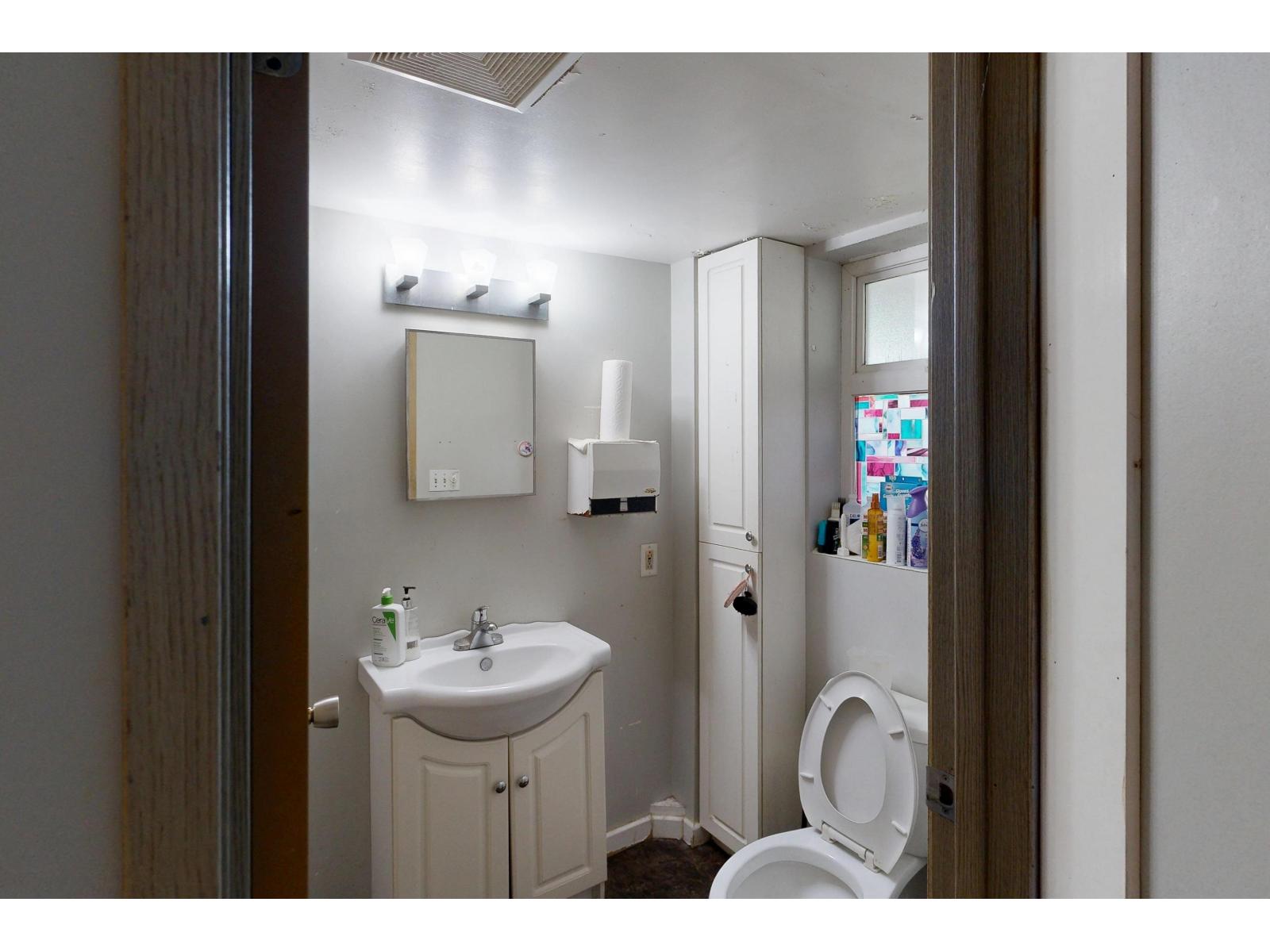 17886 59a Avenue, Surrey, British Columbia  V3S 1R1 - Photo 20 - R3144247