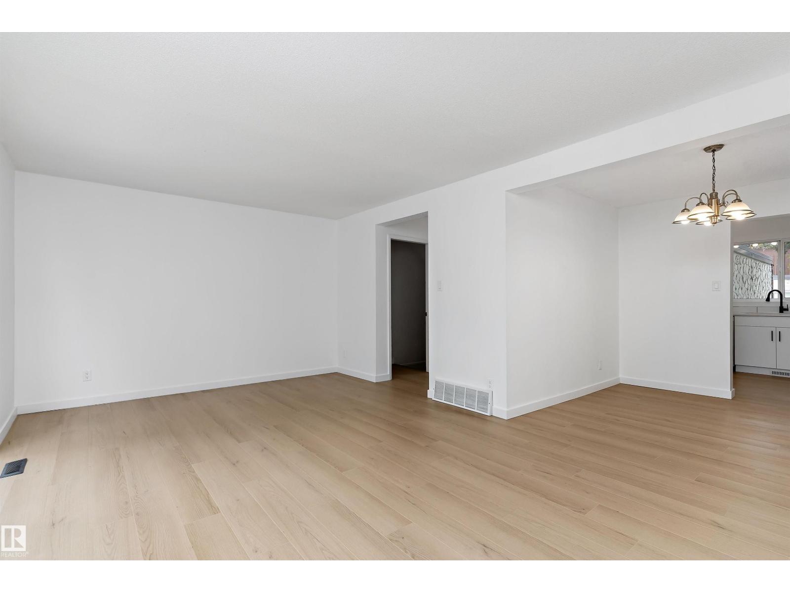 17406 76 Av NW, Edmonton, Alberta  T5T 0H8 - Photo 9 - E4498047