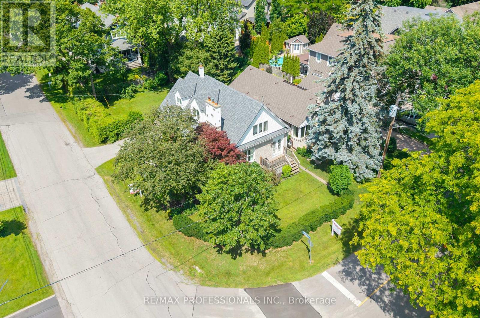 86 Van Dusen Boulevard, Toronto, Ontario  M8Z 3G3 - Photo 31 - W13539742