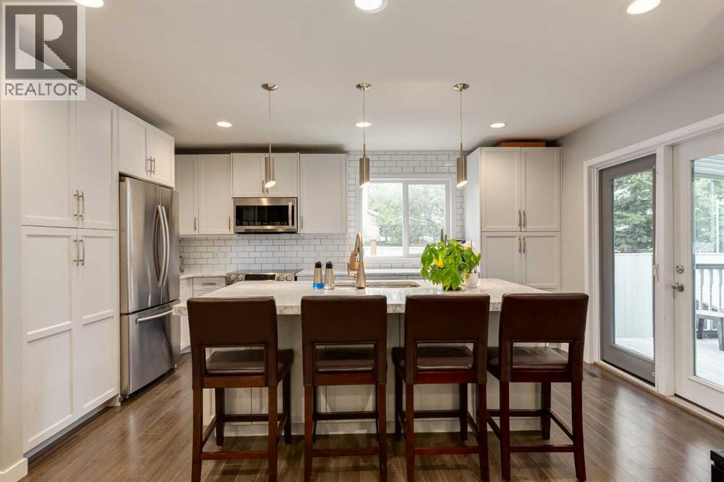 128 Riverwood Close SE, Calgary, Alberta  T2C 3Z6 - Photo 5 - A2325811