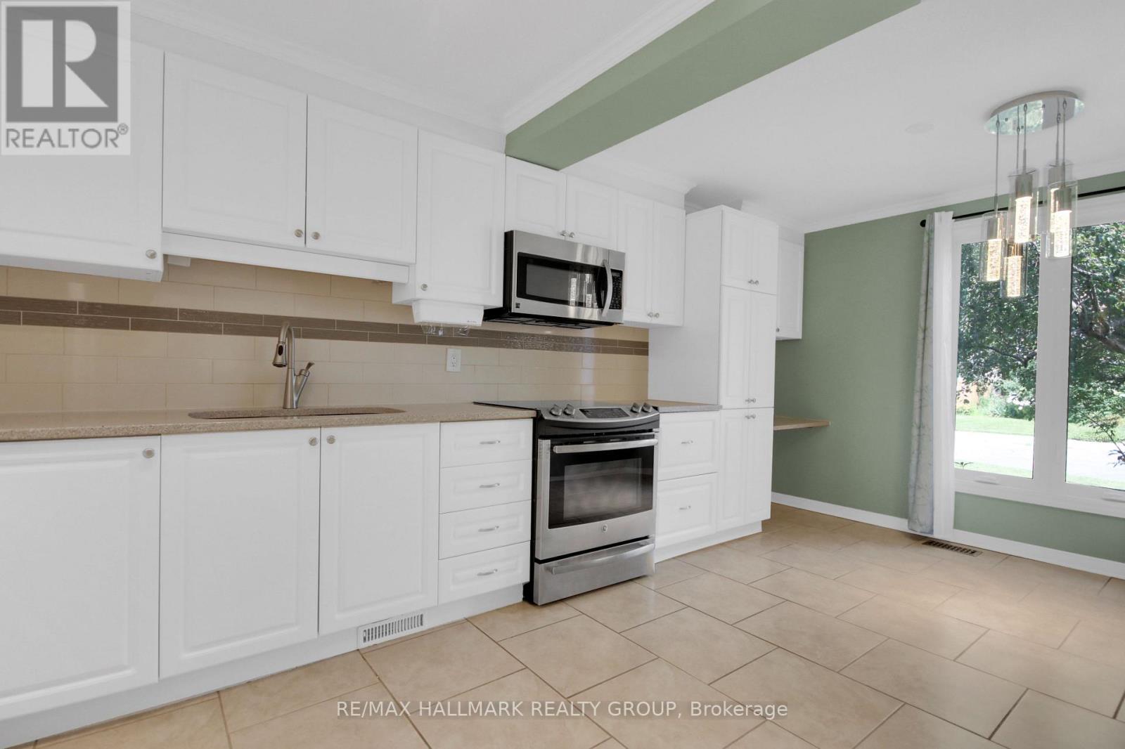 7954 Decarie Drive, Ottawa, Ontario  K1C 2C3 - Photo 6 - X13546640