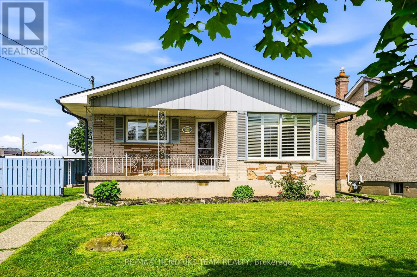 160 Classic Avenue, Welland, Ontario  L3B 1P7 - Photo 2 - X13546696