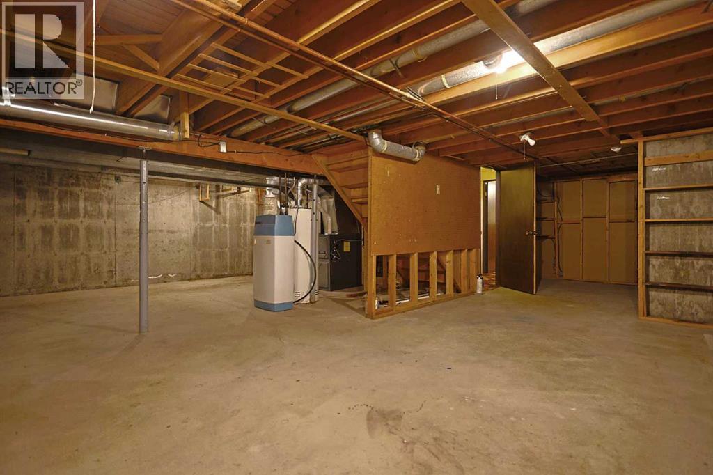 6019 Dalcastle Crescent NW, Calgary, Alberta  T3A 1R7 - Photo 25 - A2326674