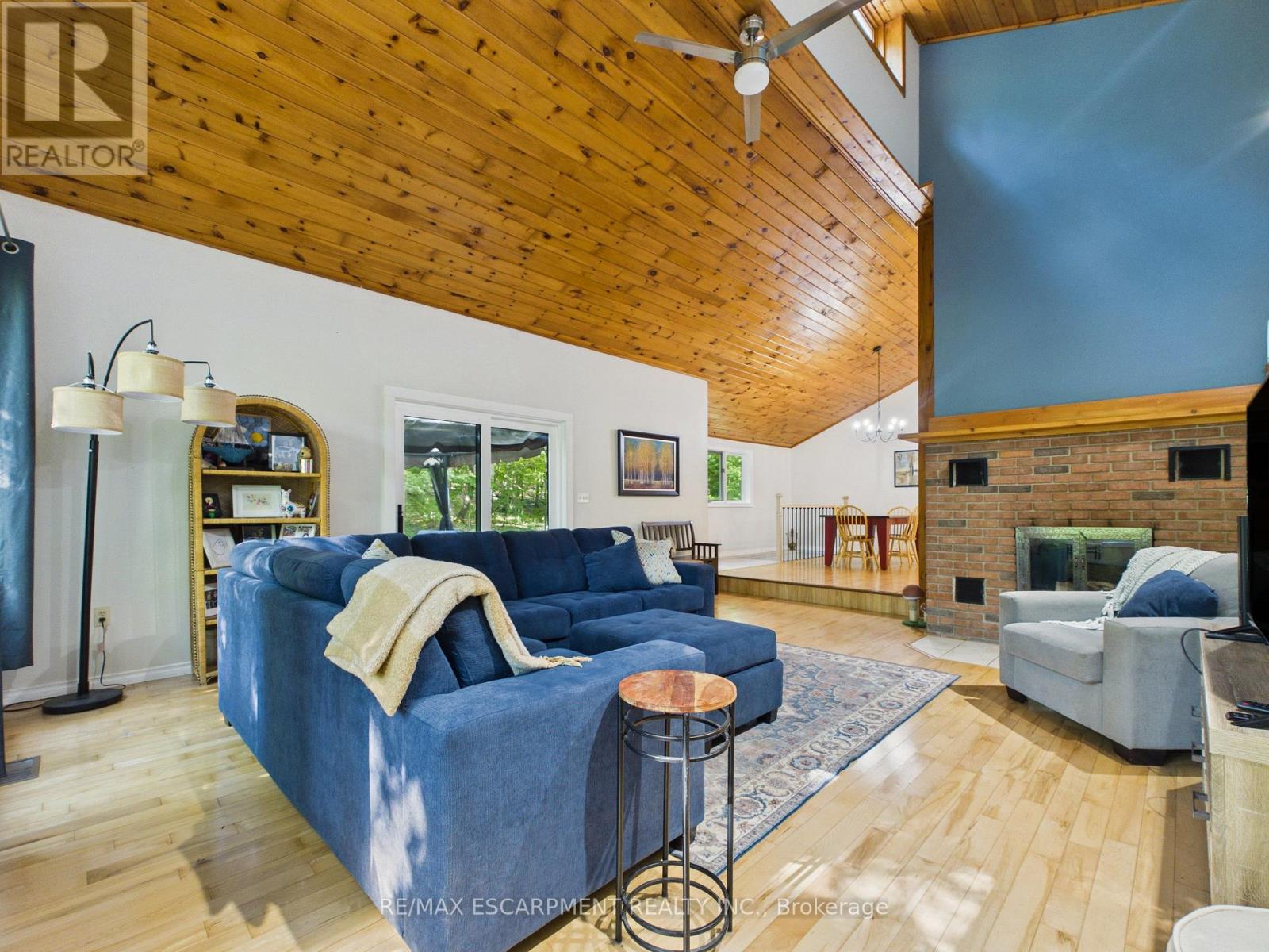 1060 Golden Beach Road, Bracebridge, Ontario  P1L 1W8 - Photo 12 - X13546644