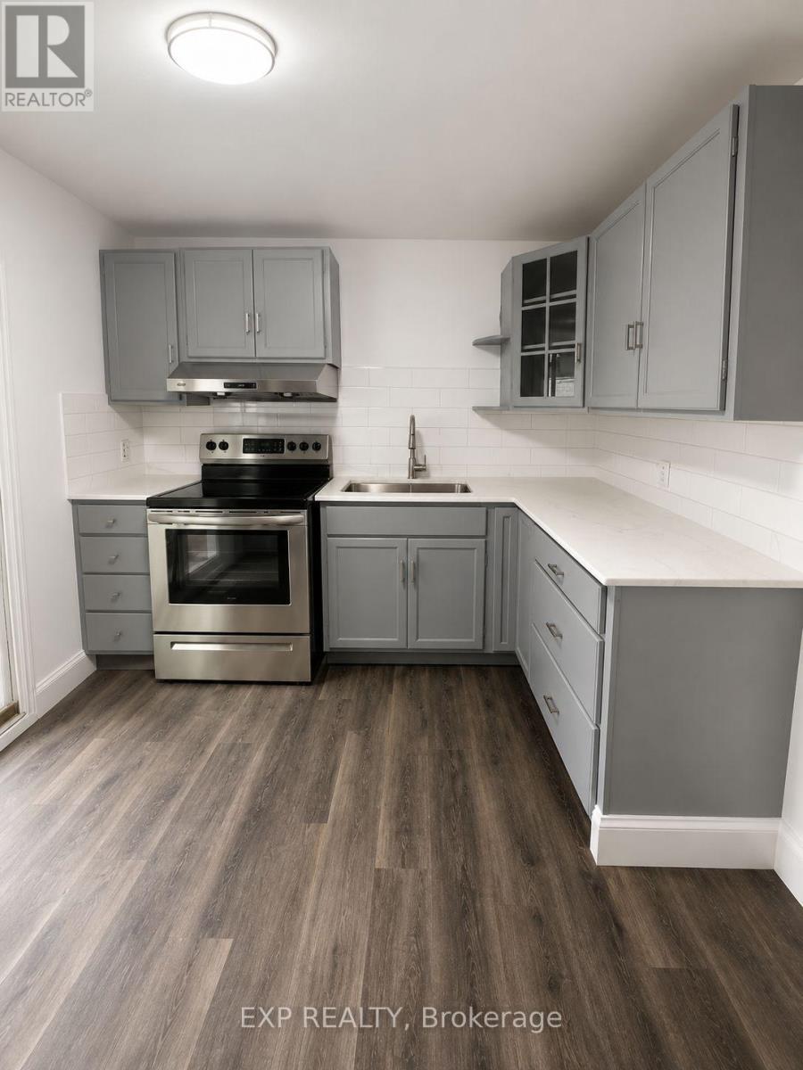 6564 Level Avenue, Niagara Falls, Ontario  L2G 4B7 - Photo 2 - X13546690
