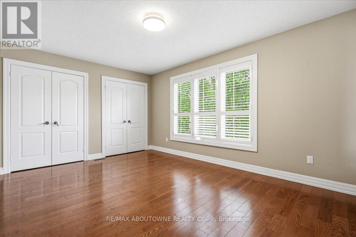 1328 King Henry Court, Oakville, Ontario  L6M 2Y6 - Photo 31 - W13066780