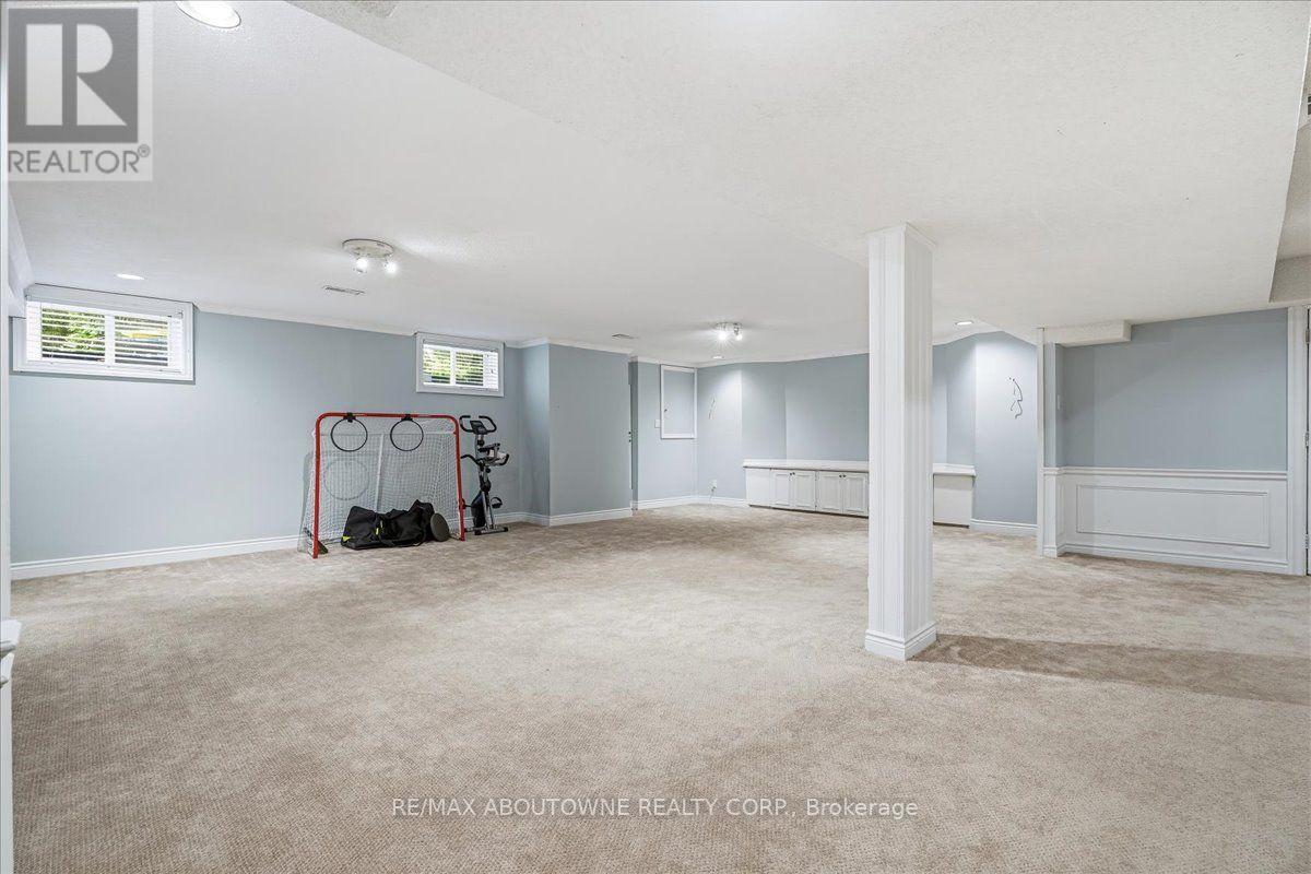 1328 King Henry Court, Oakville, Ontario  L6M 2Y6 - Photo 37 - W13066780