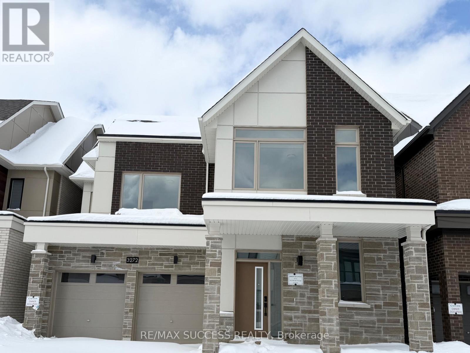3272 MARINER PASS, Oakville, Ontario