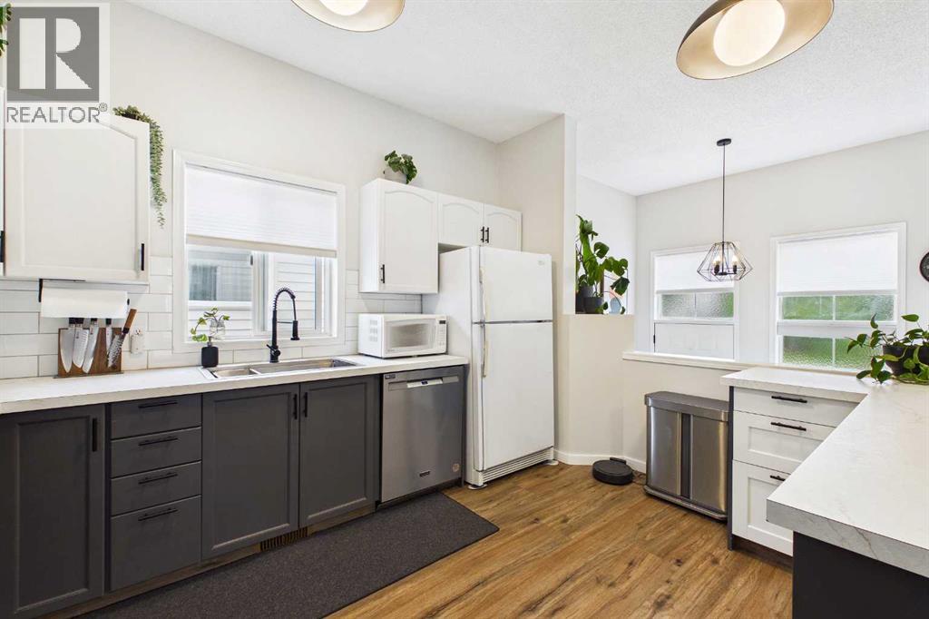 58 Hidden Crescent NW, Calgary, Alberta  T3A 5L4 - Photo 12 - A2326842