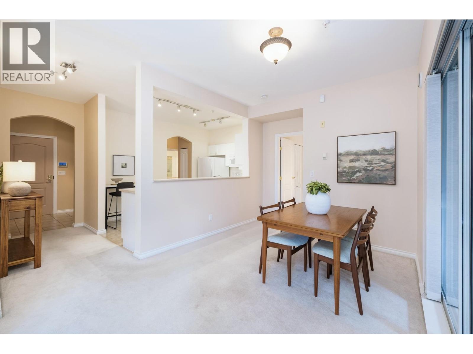 206 678 W Queens Road, North Vancouver, British Columbia V7N 2L3 - Photo 8 - R3144681