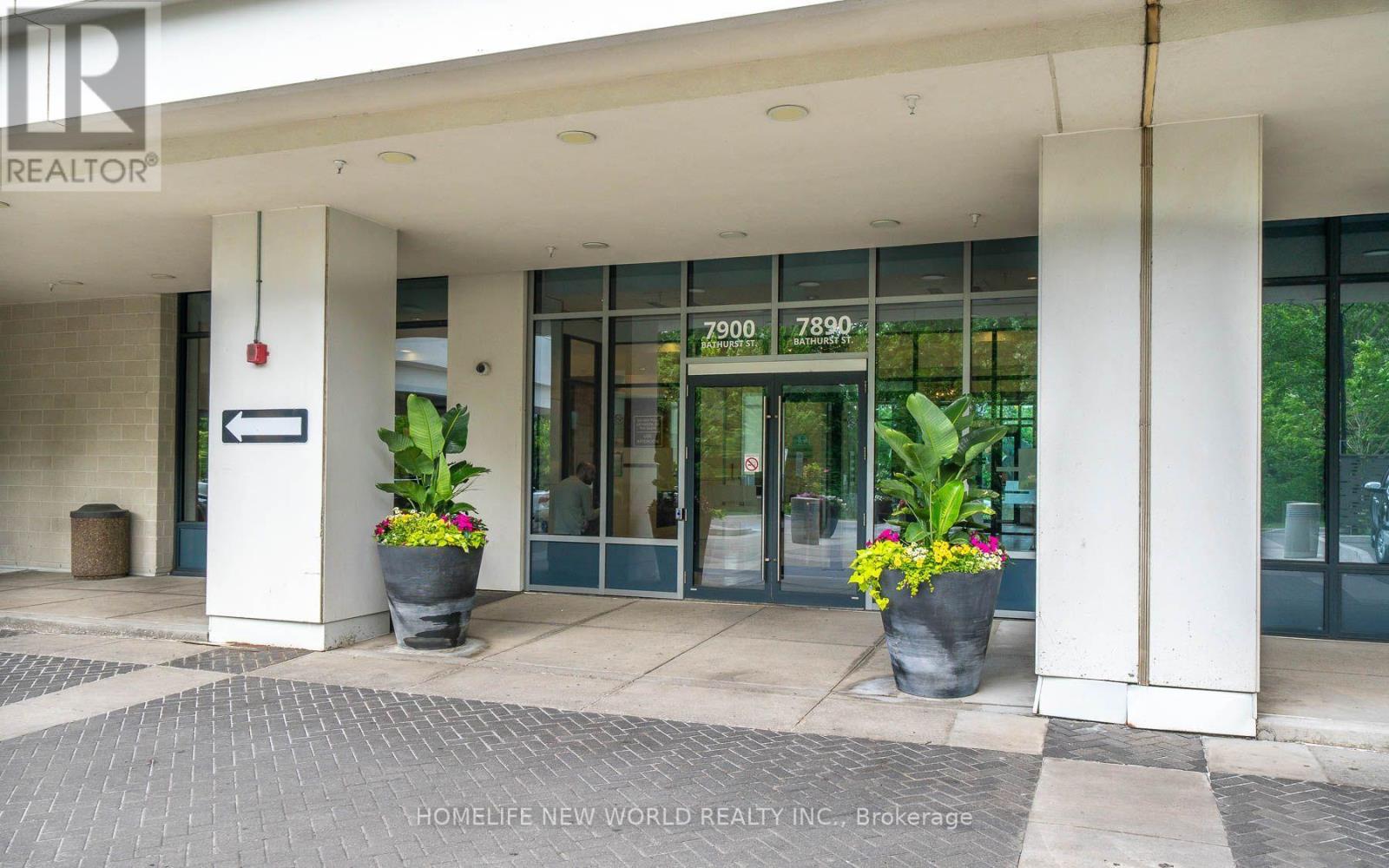 318 - 7900 Bathurst Street, Vaughan, Ontario  L4J 0J9 - Photo 2 - N13546756
