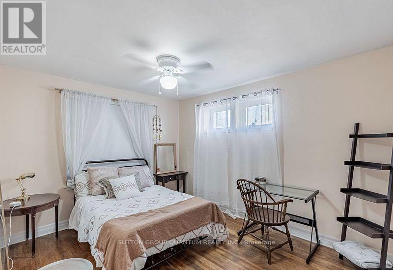 127 Mayfield Drive N, Oakville, Ontario  L6H 1K6 - Photo 33 - W13545806