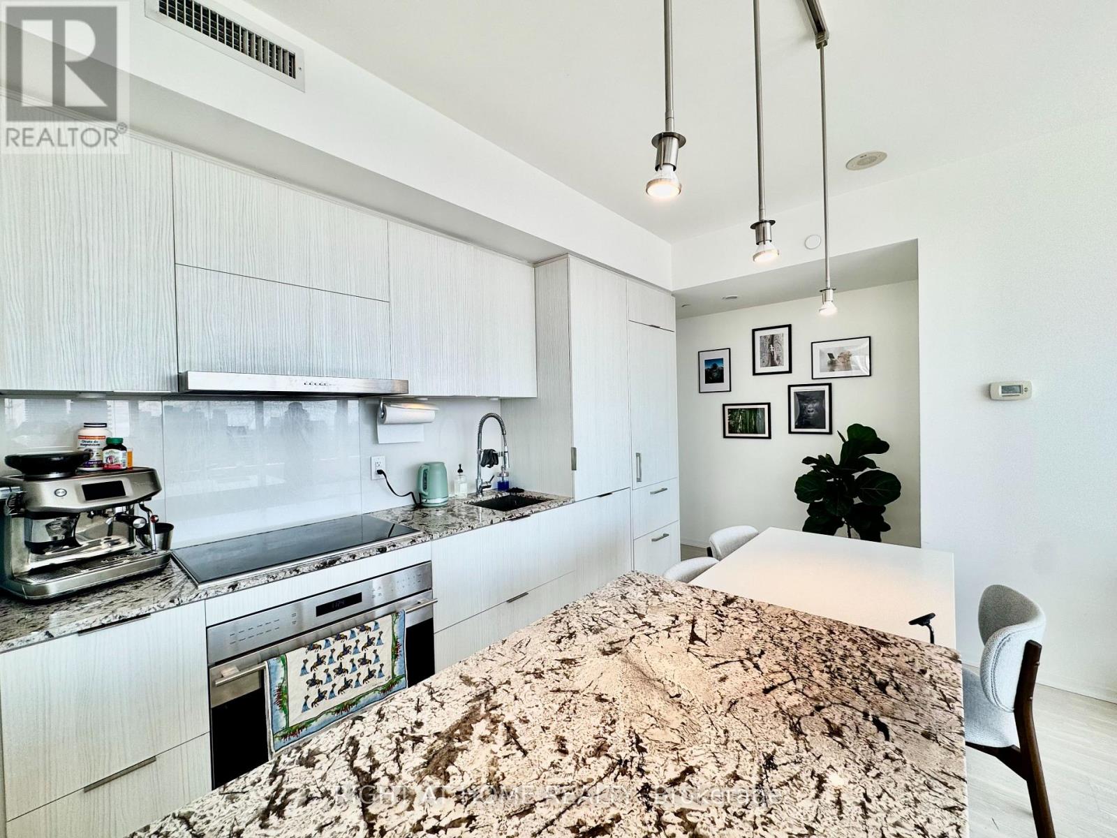 3507 - 1 Bloor Street E, Toronto, Ontario M4W 1A9 - Photo 10 - C13546796