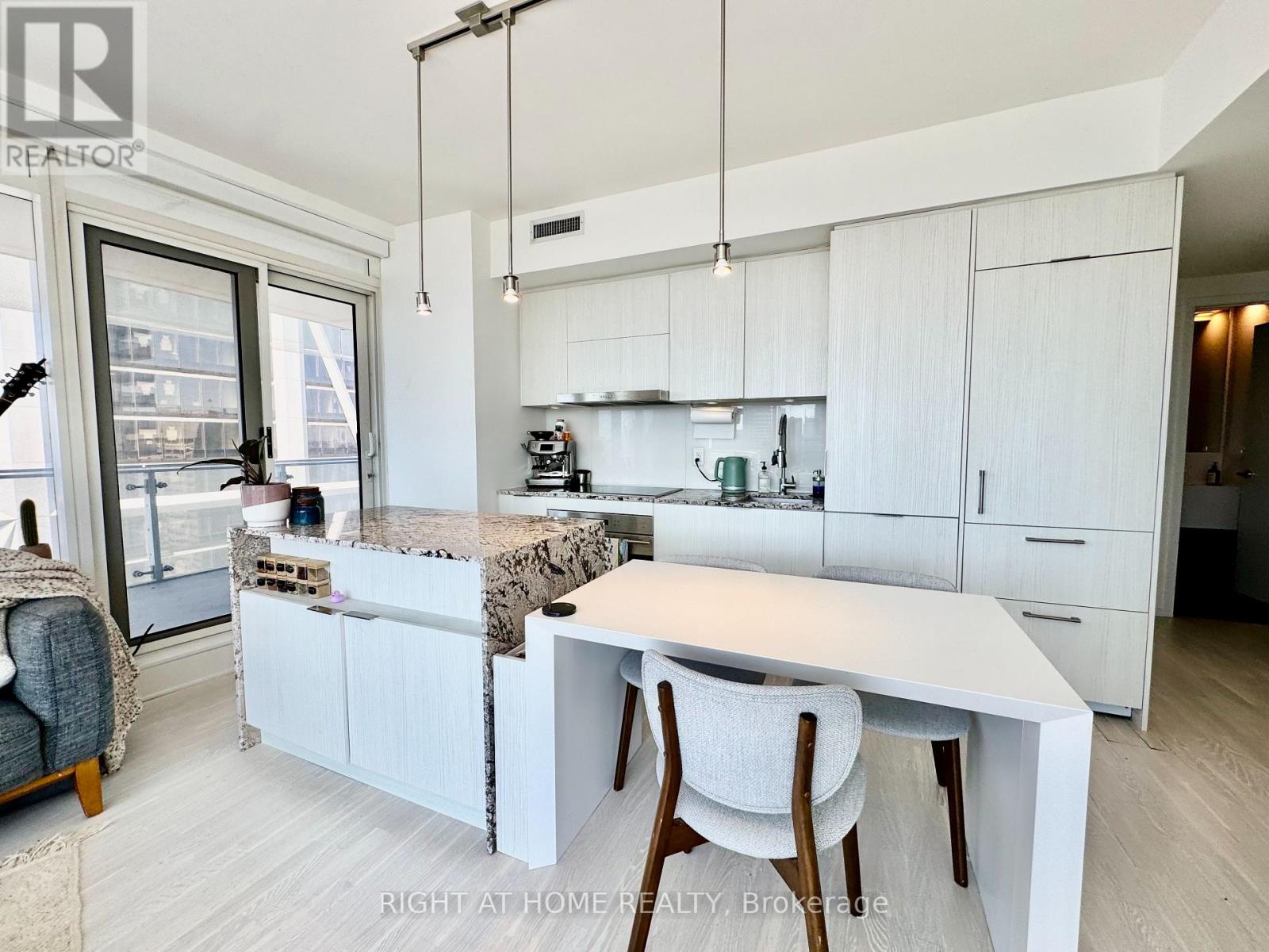 3507 - 1 Bloor Street E, Toronto, Ontario M4W 1A9 - Photo 25 - C13546796