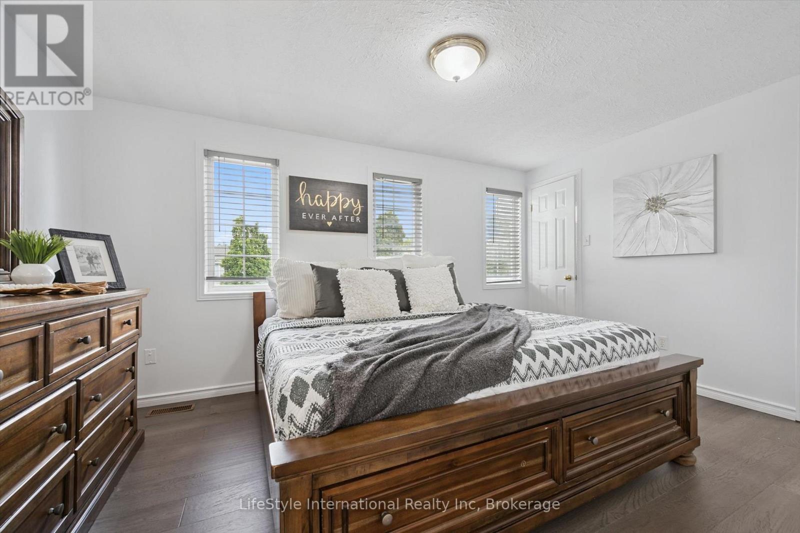54 Chesterton Lane, Guelph, Ontario  N1E 6S8 - Photo 23 - X13546132