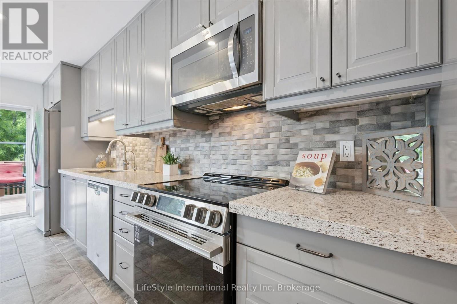 54 Chesterton Lane, Guelph, Ontario  N1E 6S8 - Photo 18 - X13546132