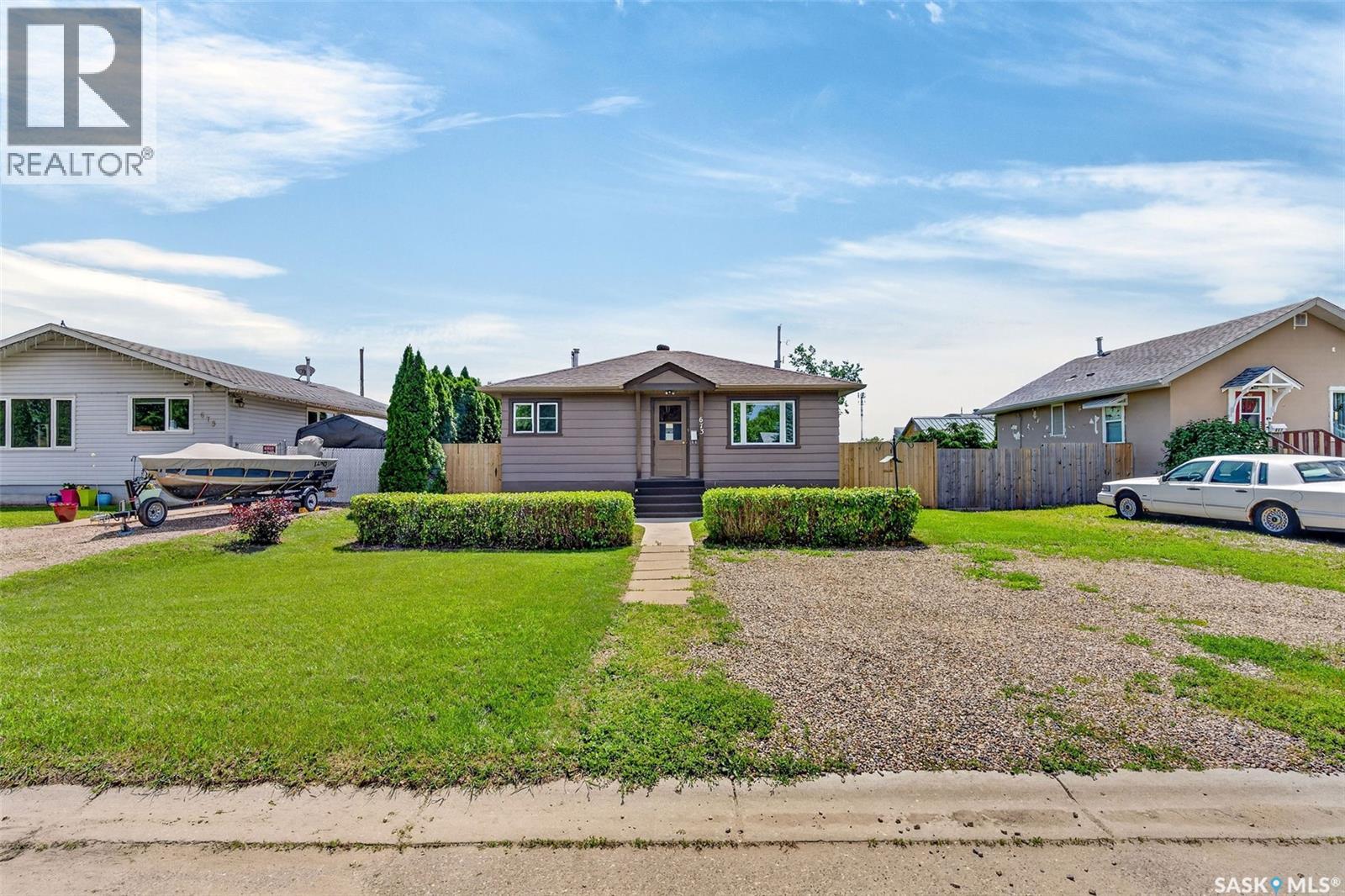 673 8th Street E, Prince Albert, Saskatchewan  S6V 0W8 - Photo 37 - SK042062