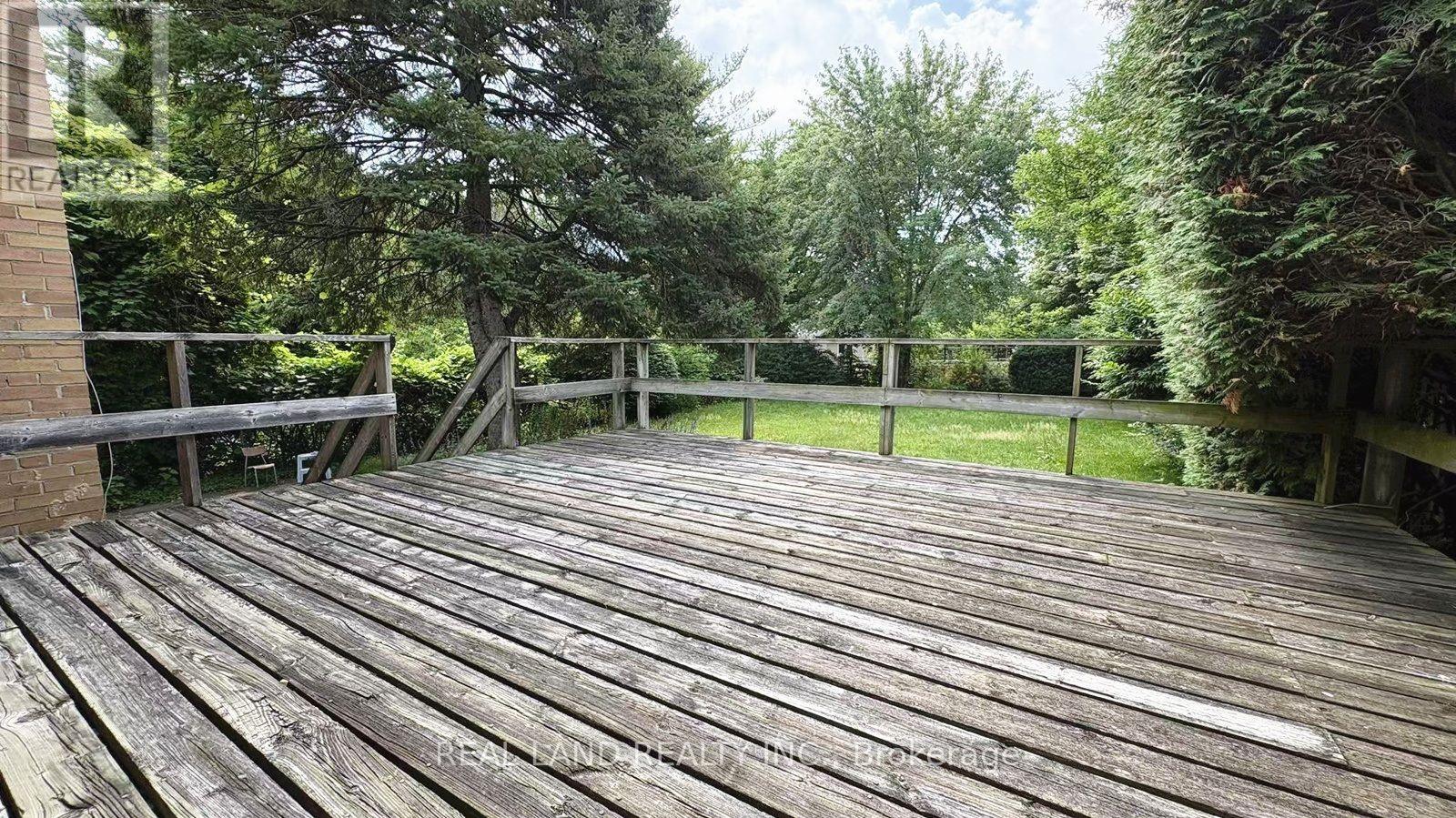 53 Lloydminster Crescent, Toronto, Ontario M2M 2S2 - Photo 22 - C13541426