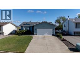 236 54 Avenue E, Claresholm, Alberta