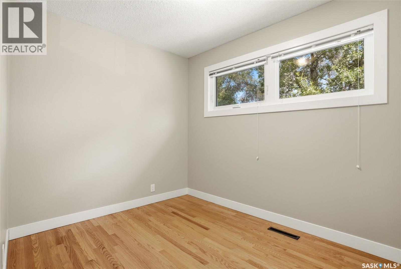 233 Orchard Crescent, Regina, Saskatchewan  S4S 5B9 - Photo 21 - SK042074