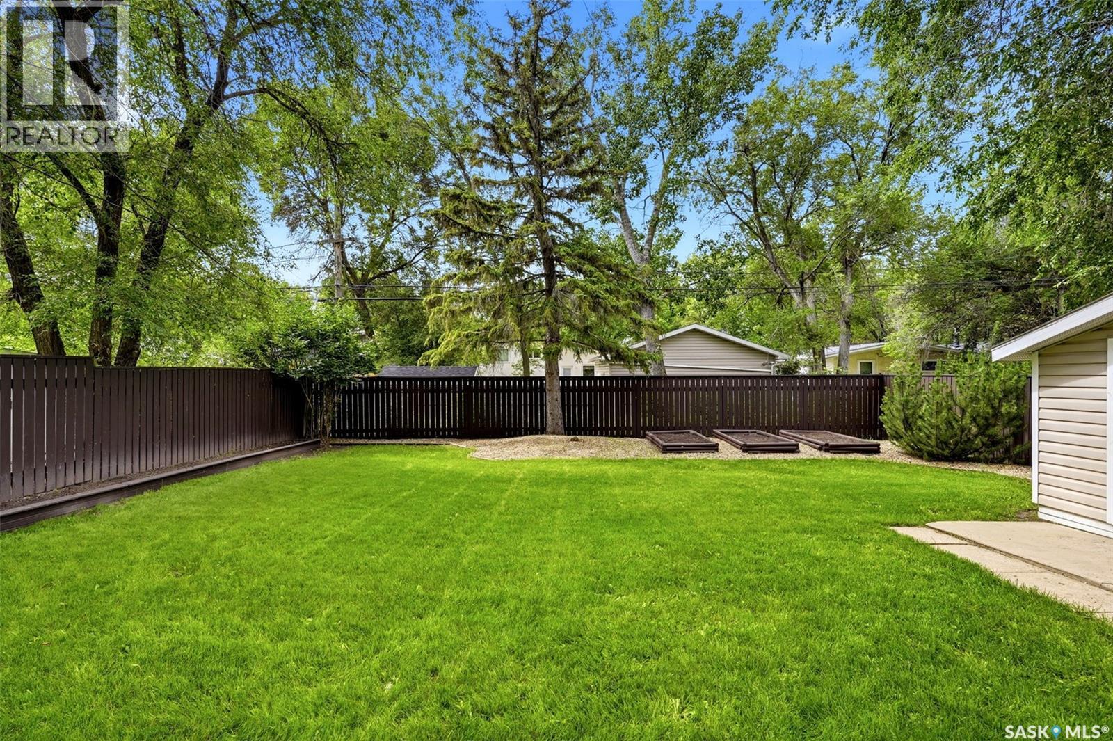 233 Orchard Crescent, Regina, Saskatchewan  S4S 5B9 - Photo 34 - SK042074